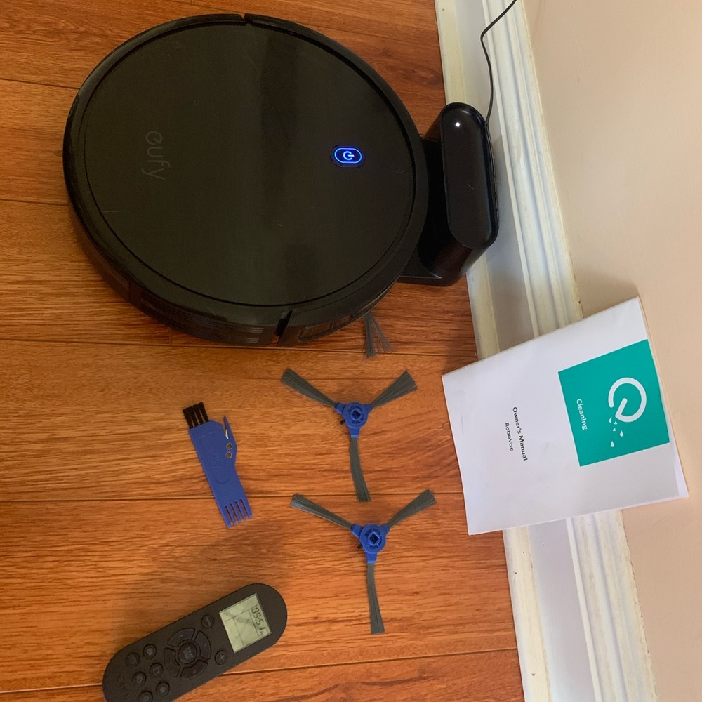 Remote Controlled Vacuum - image 1